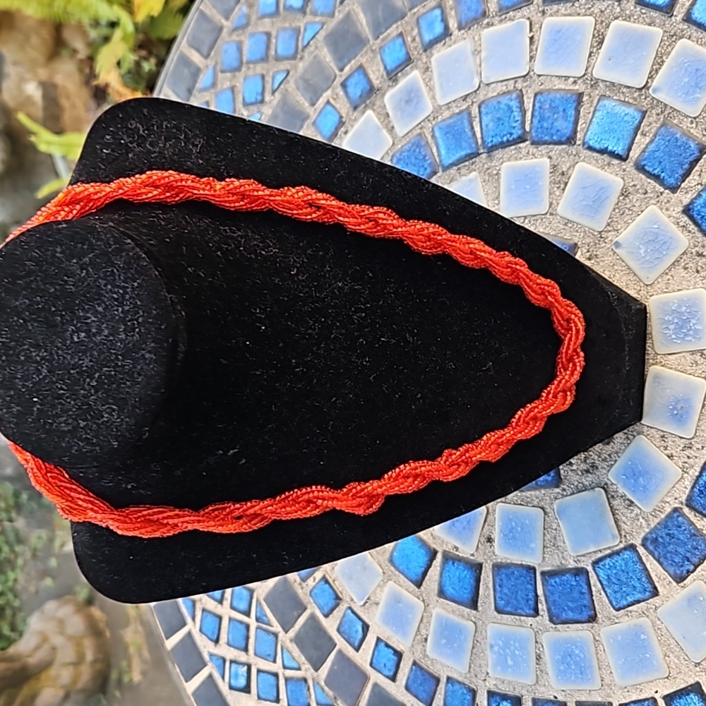 Vintage Red Seed Bead Necklace. Barrel Clasp.